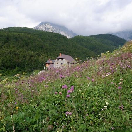 Guesthouse Kukaj Valbone Exterior foto