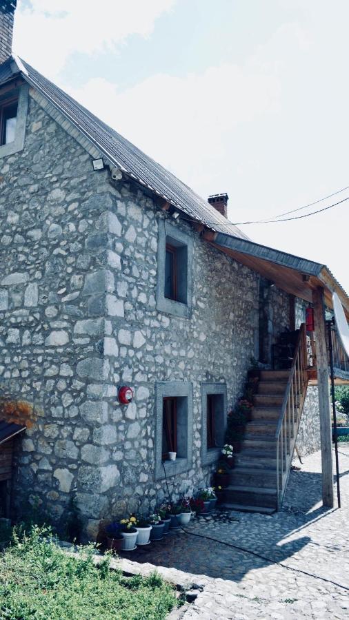 Guesthouse Kukaj Valbone Exterior foto